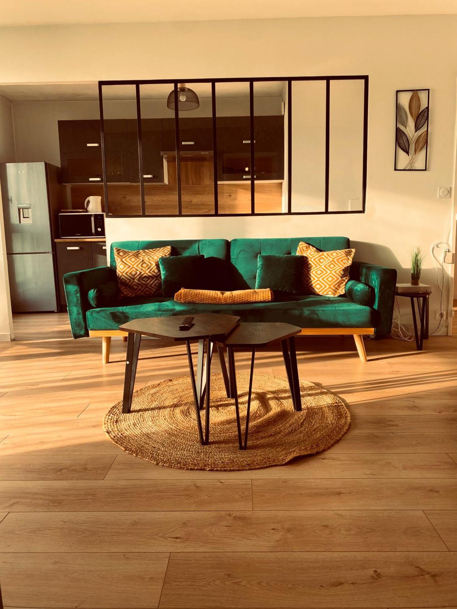 Spacieux Appartement Lumineux Брест Екстер'єр фото