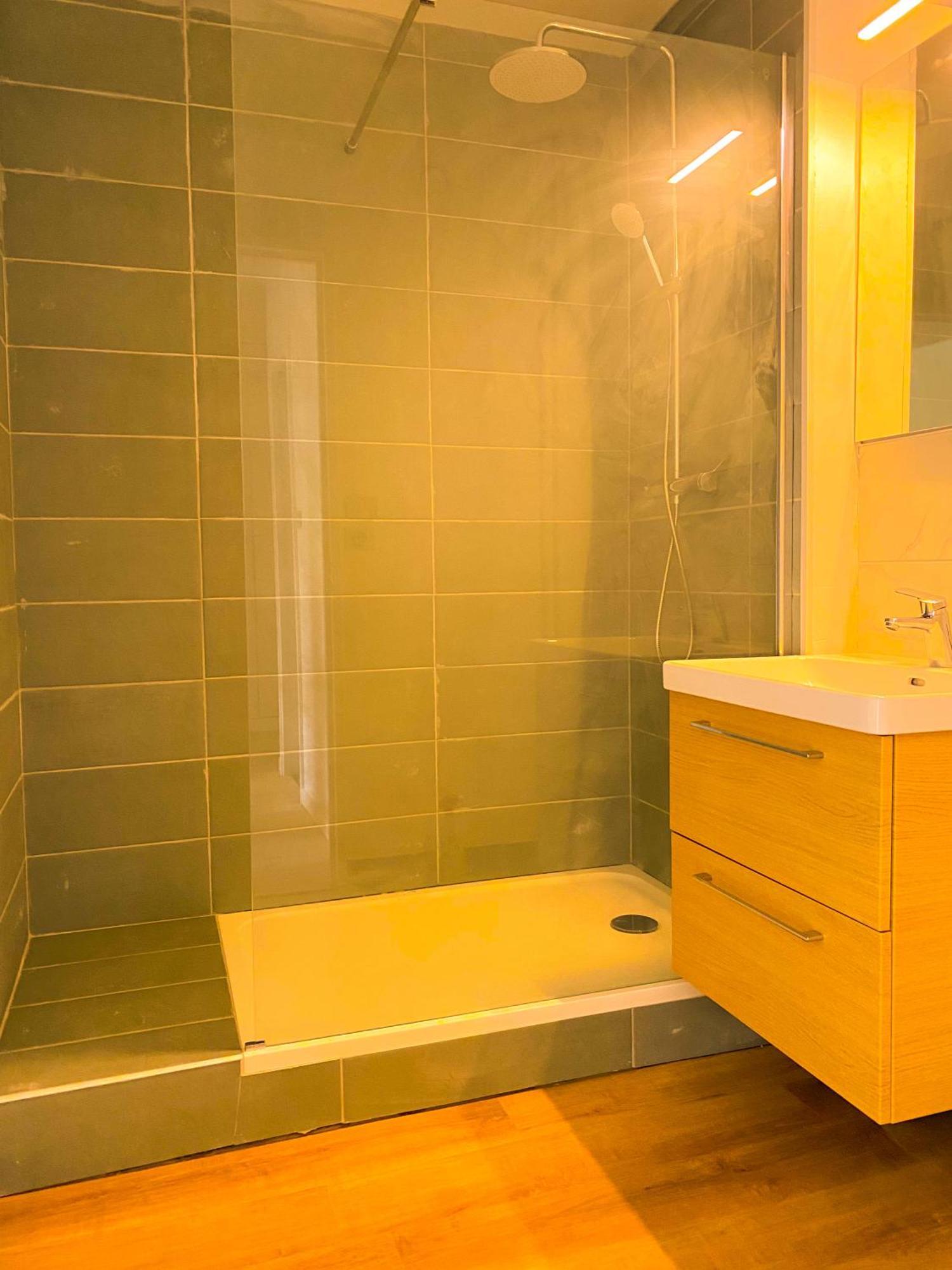 Spacieux Appartement Lumineux Брест Екстер'єр фото