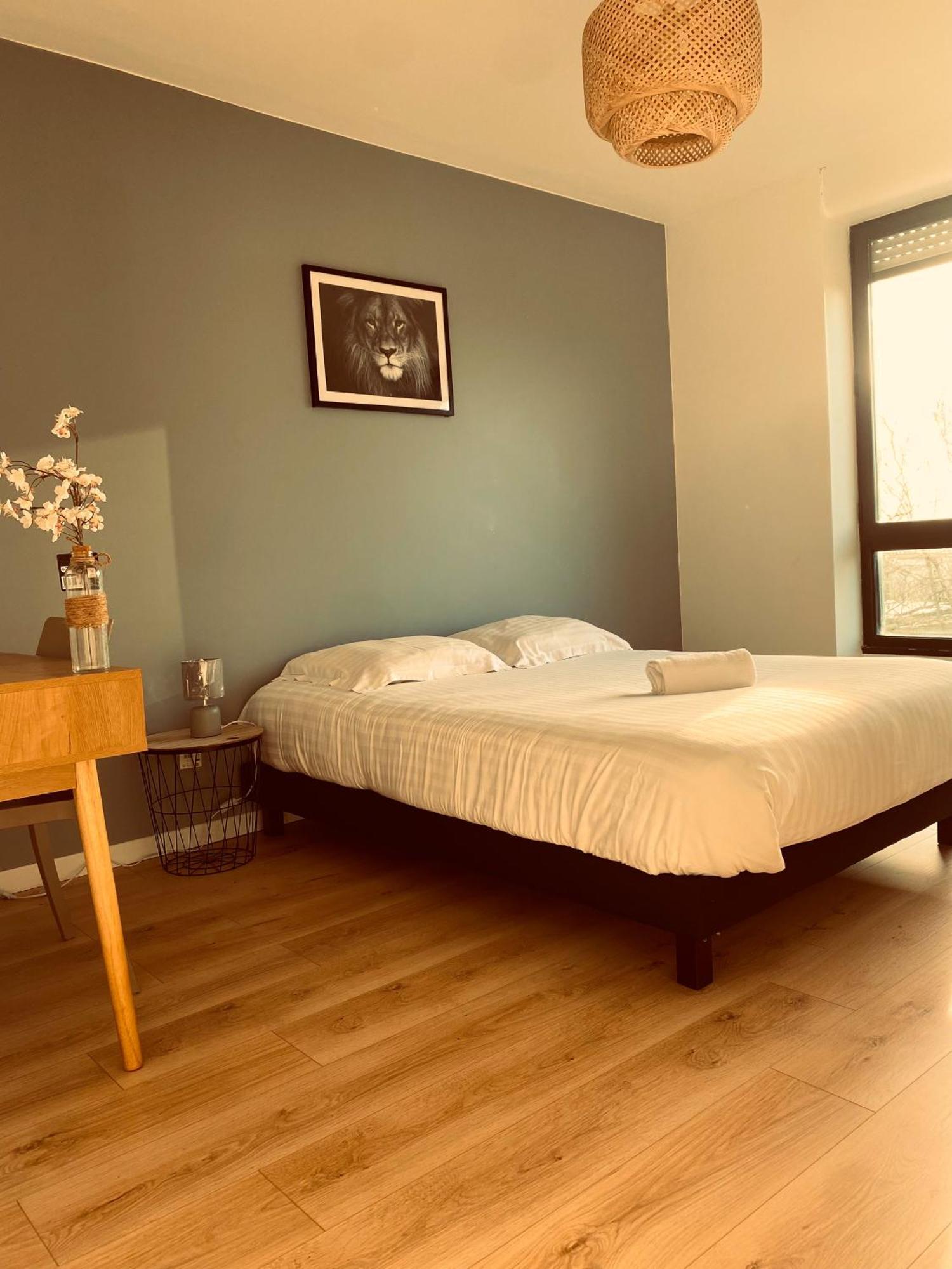 Spacieux Appartement Lumineux Брест Екстер'єр фото